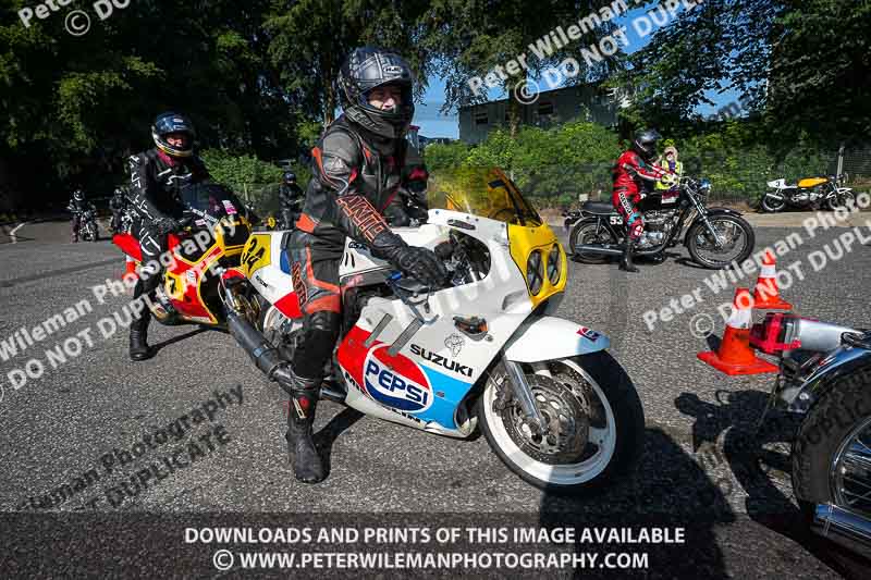 cadwell park;cadwell park photographs;cadwell trackday photographs;enduro digital images;event digital images;eventdigitalimages;peter wileman photography;racing digital images;trackday digital images;trackday photos